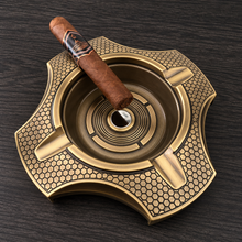 Load image into Gallery viewer, Snakeskin 4 Finger Metal Cigar Ashtray
