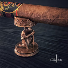 Load image into Gallery viewer, Crusader Cigar Rest