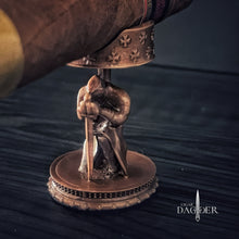 Load image into Gallery viewer, Crusader Cigar Rest