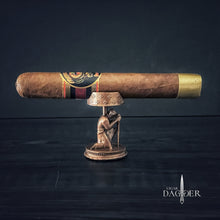 Load image into Gallery viewer, Crusader Cigar Rest