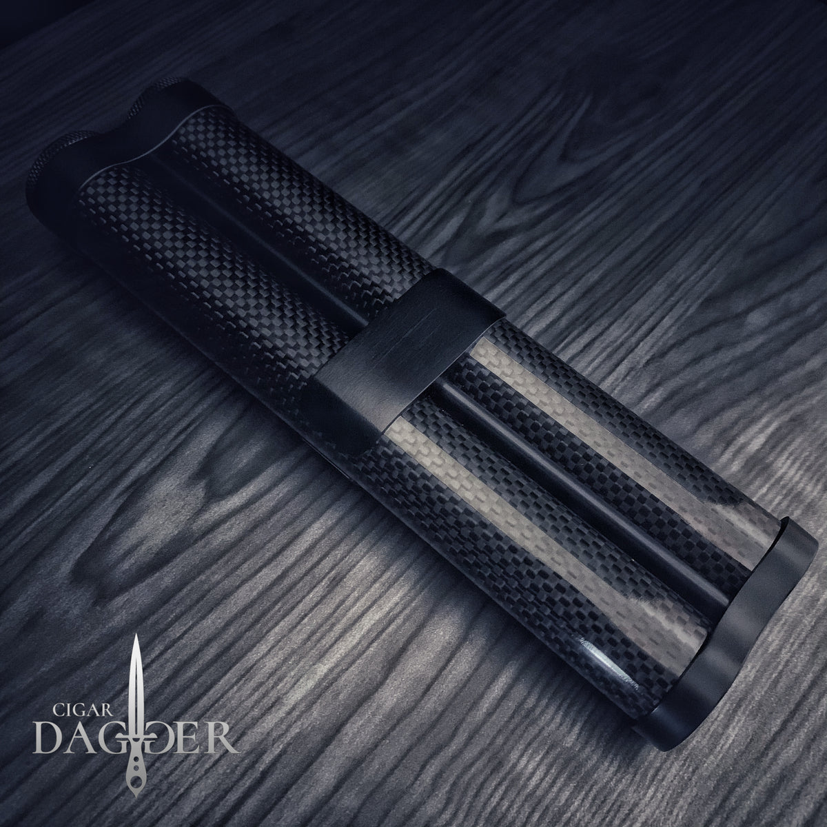 Carbon Fiber Double Chamber Cigar Tube – Cigar Dagger
