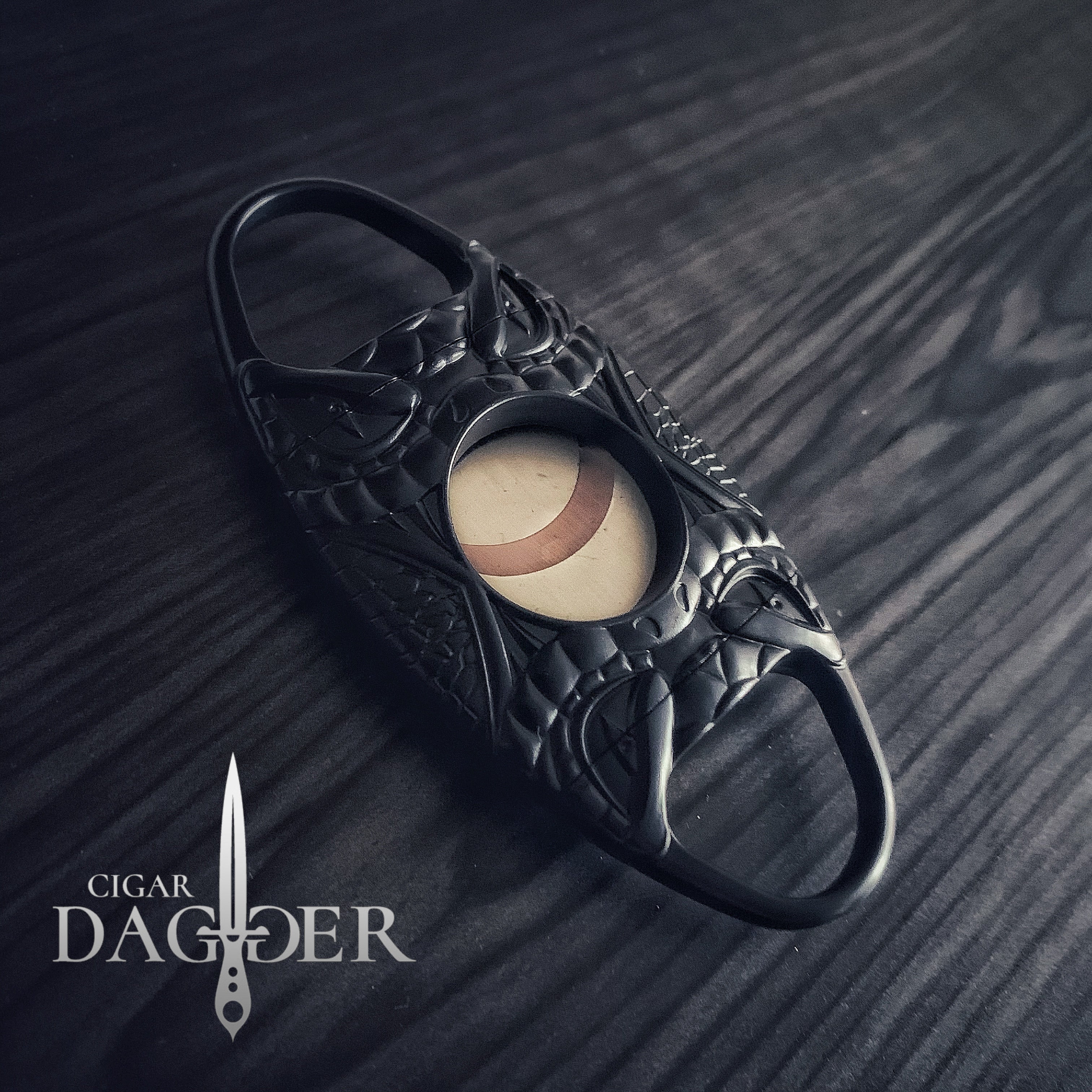 Cobra Cigar Cutter (matte black)
