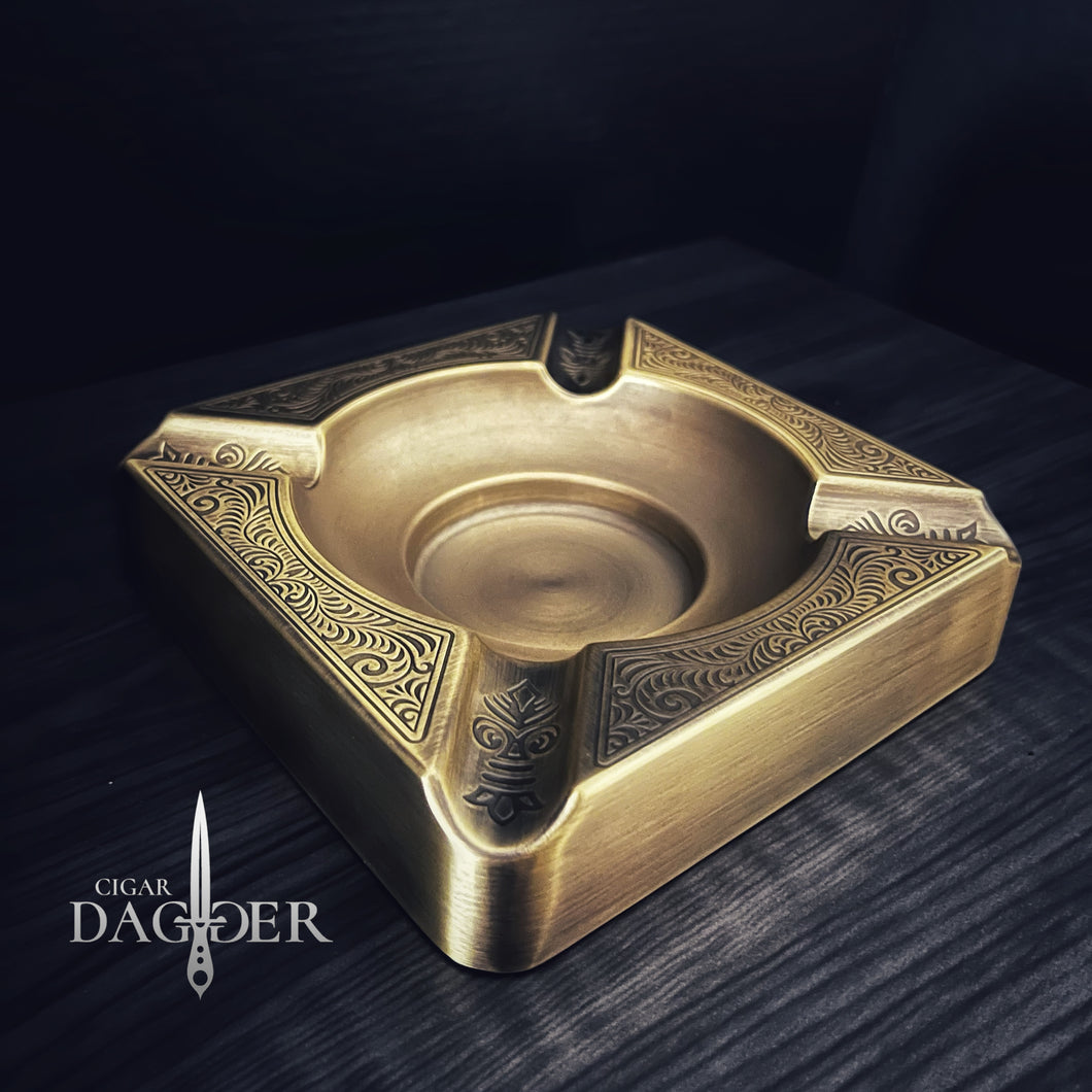 antique cigarette ashtray Vintage Brass Box and 131221.5cm Metal Ashtray Industrial Iron Novelty
