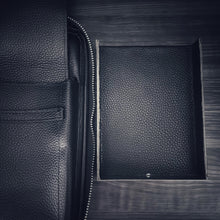 Load image into Gallery viewer, The Blackout Leather Cigar Case